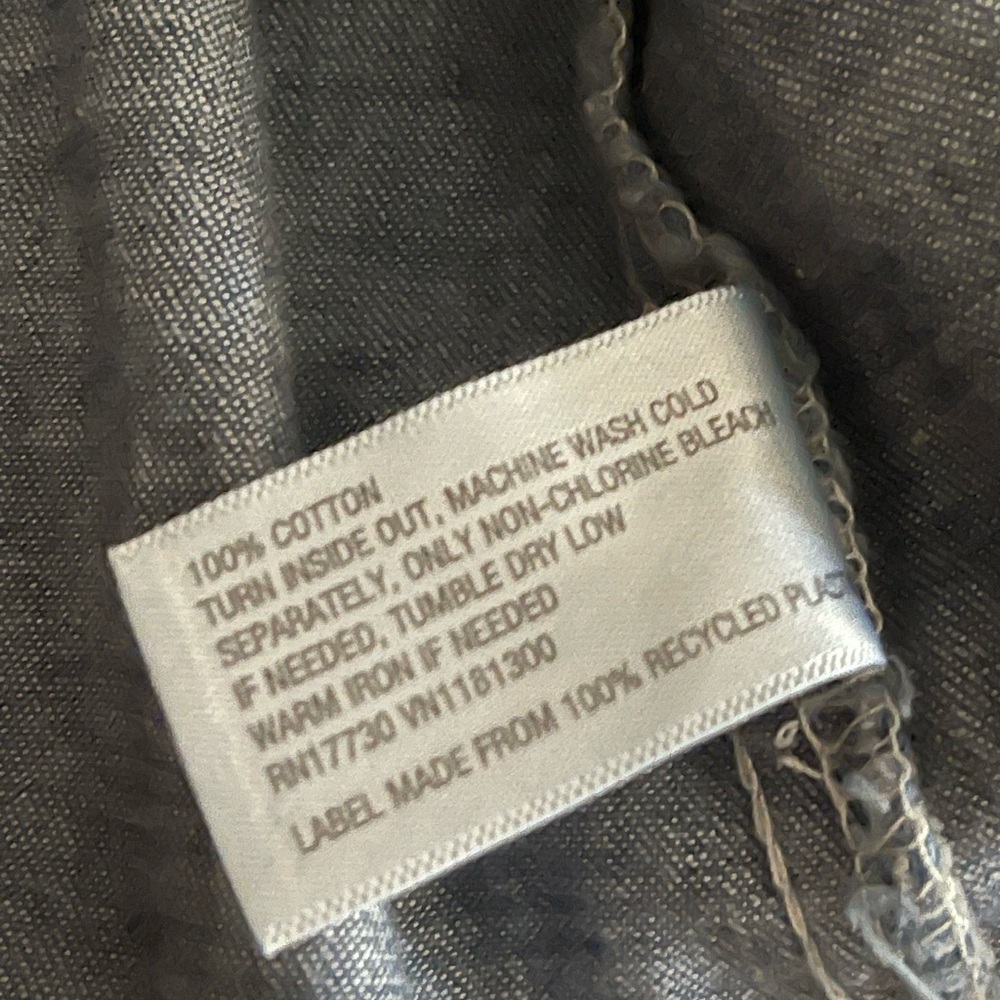 Merona Women’s Denim Top…. Size L 💙 - Picture 3 of 6